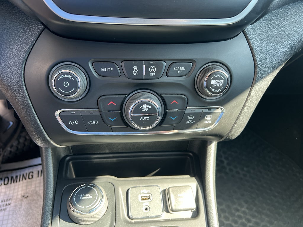 2020 Jeep Cherokee Altitude