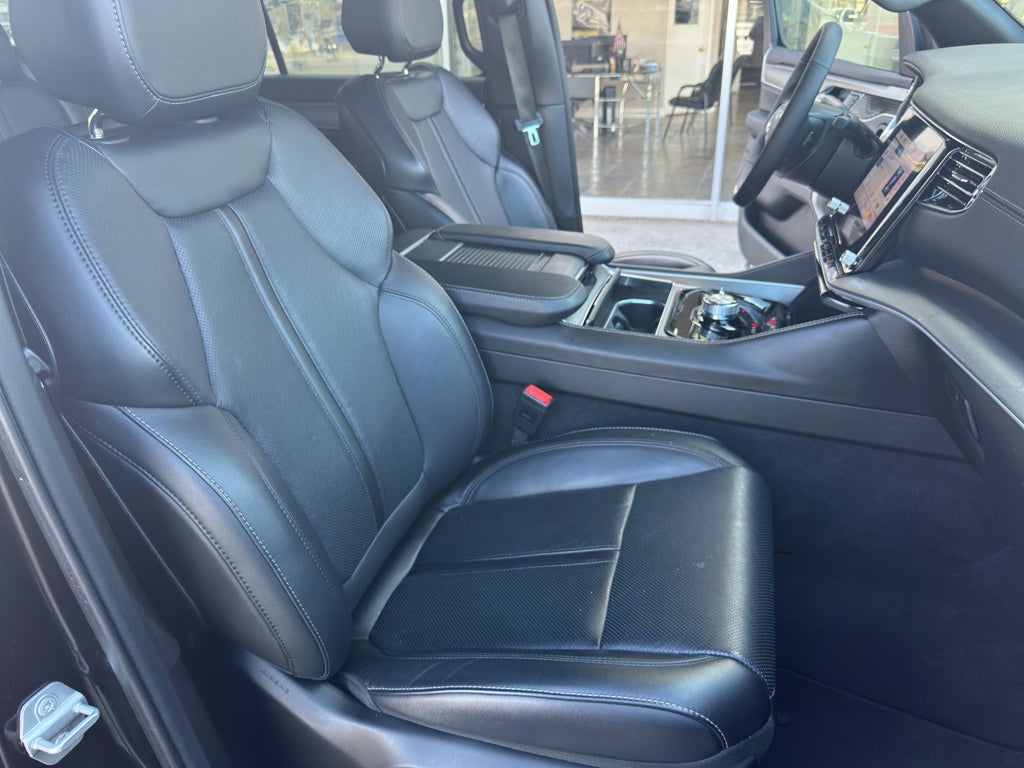2025 Jeep Wagoneer L L
