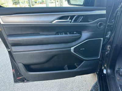 2025 Jeep Wagoneer L L