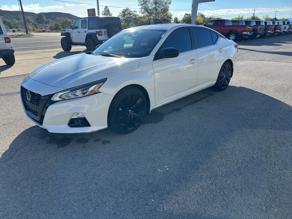 2022 Nissan Altima 2.5 SR