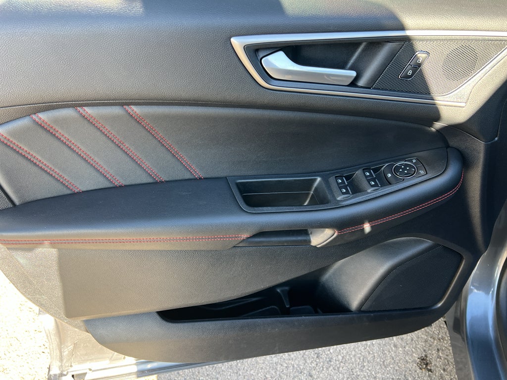 2022 Ford Edge ST-Line