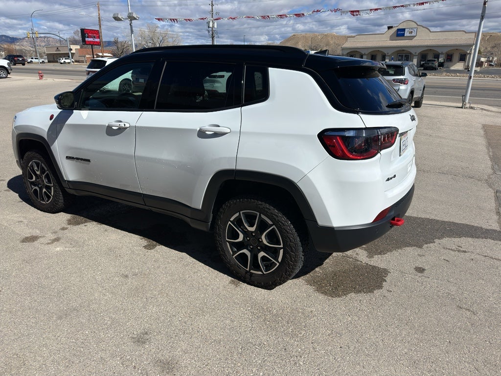 2025 Jeep Compass Trailhawk