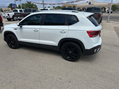 2022 Volkswagen Taos SE