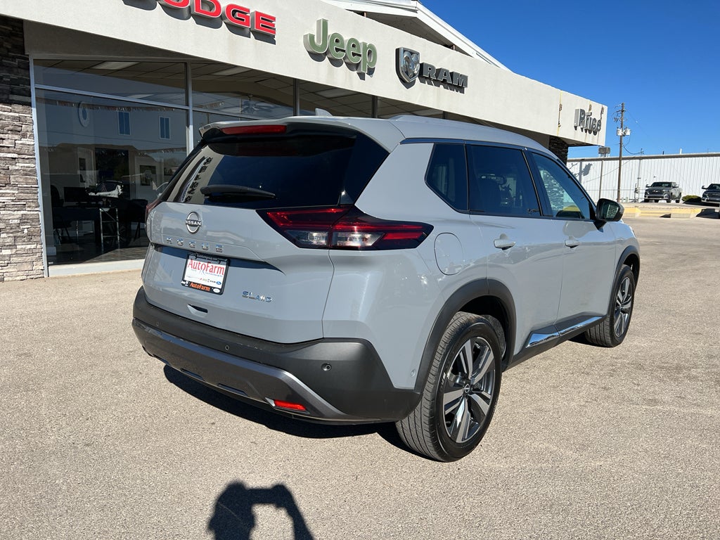 2023 Nissan Rogue SL
