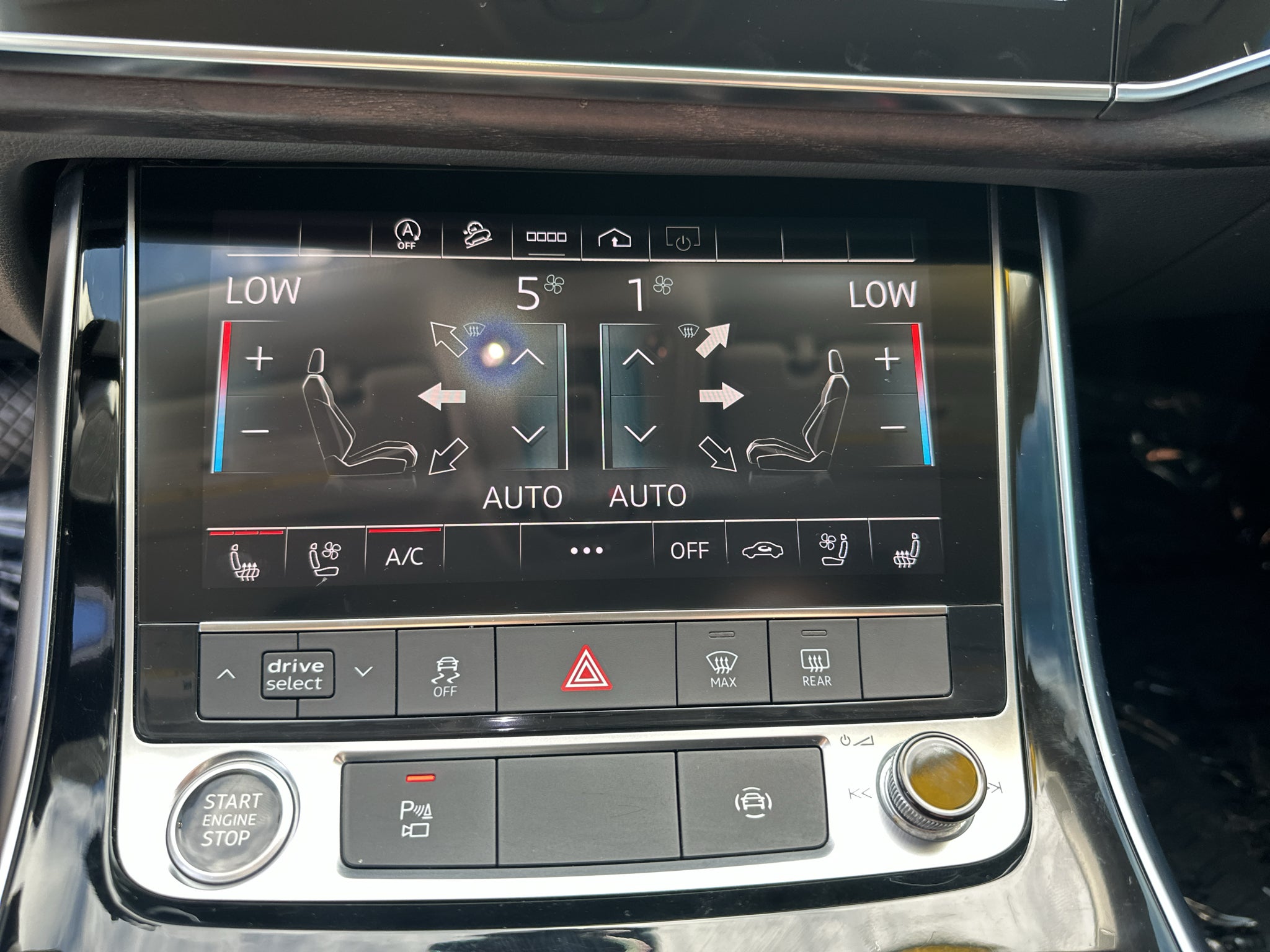 2022 Audi Q8 Premium Plus