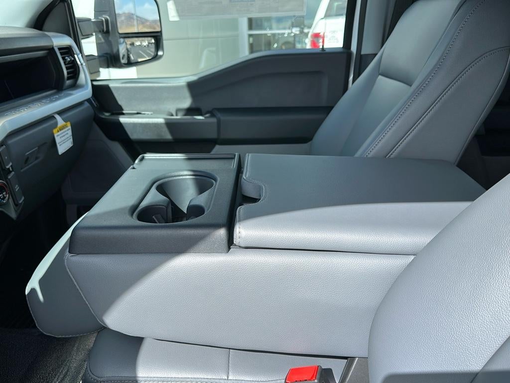 2025 Ford F-350 F-350® XL