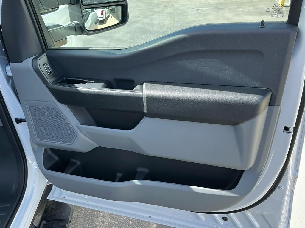 2025 Ford F-350 F-350® XL