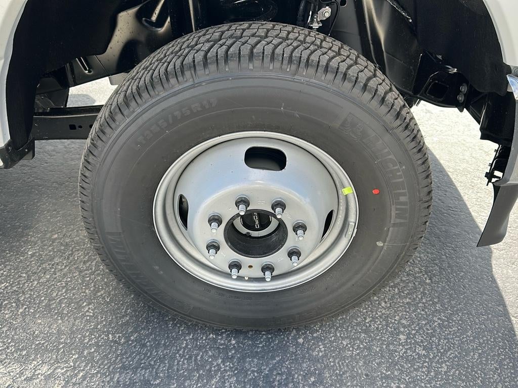 2025 Ford F-350 F-350® XL