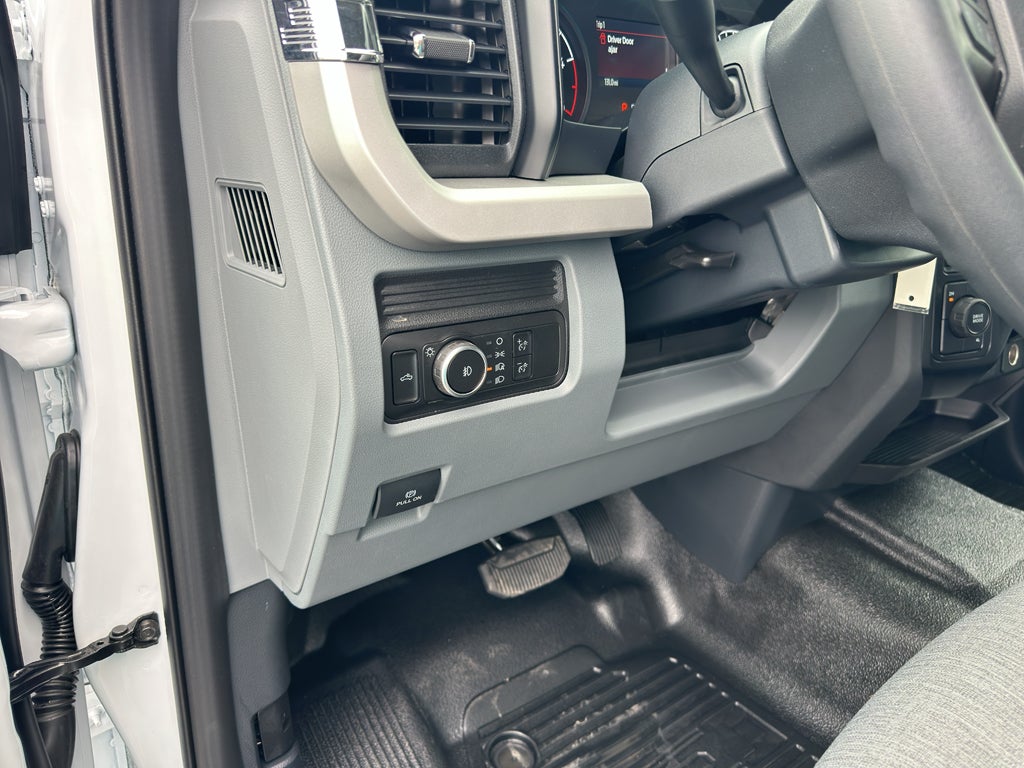 2026 Ford F-550 F-550® XL