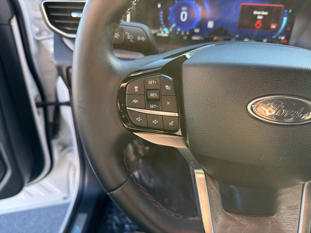 2023 Ford Explorer Platinum