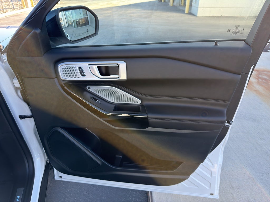 2023 Ford Explorer Platinum