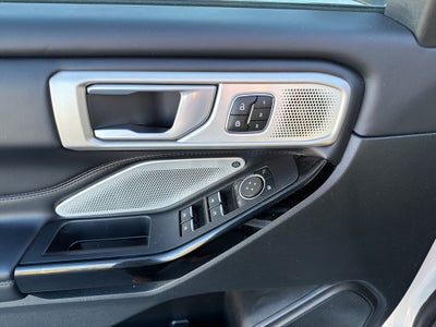 2023 Ford Explorer Platinum