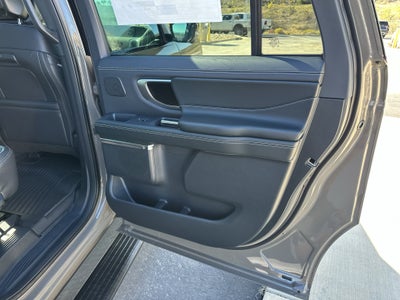 2027 Ford Expedition MAX MAX Platinum
