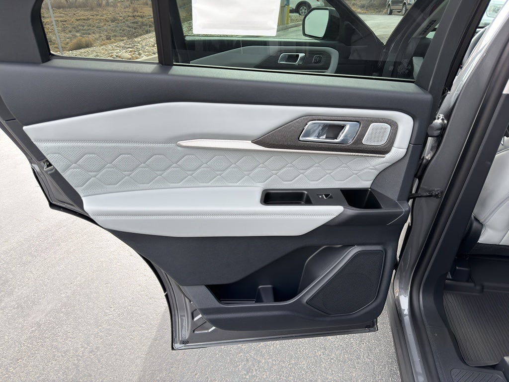 2026 Ford Explorer Platinum™