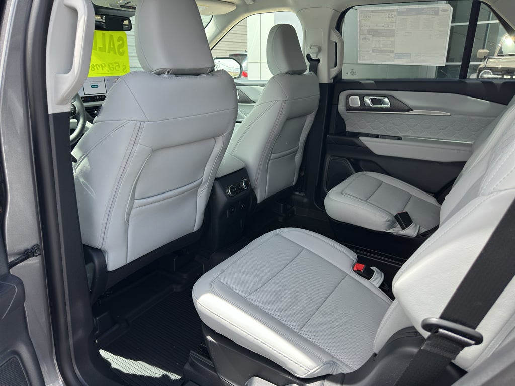2026 Ford Explorer Platinum™
