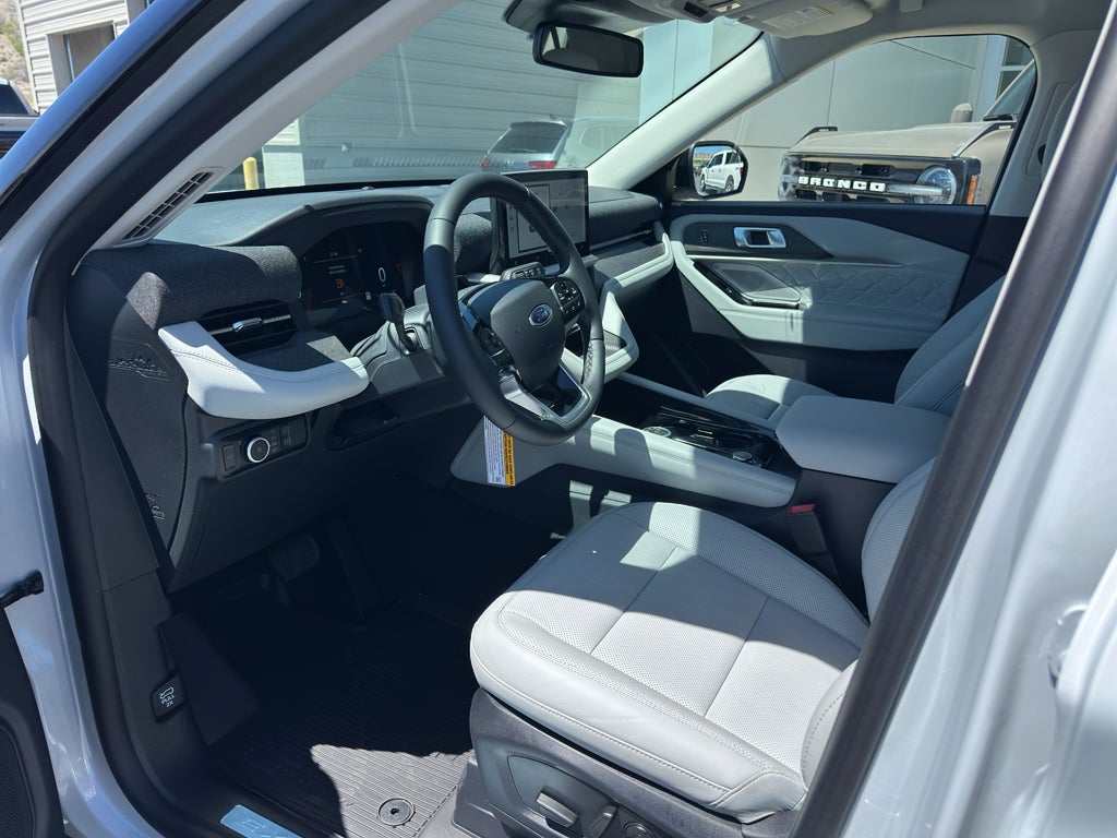 2026 Ford Explorer Platinum™