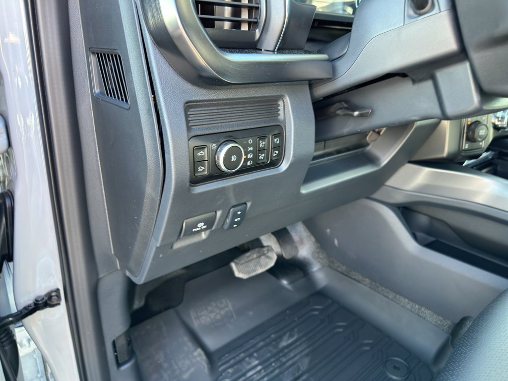 2026 Ford F-350 F-350® Lariat®