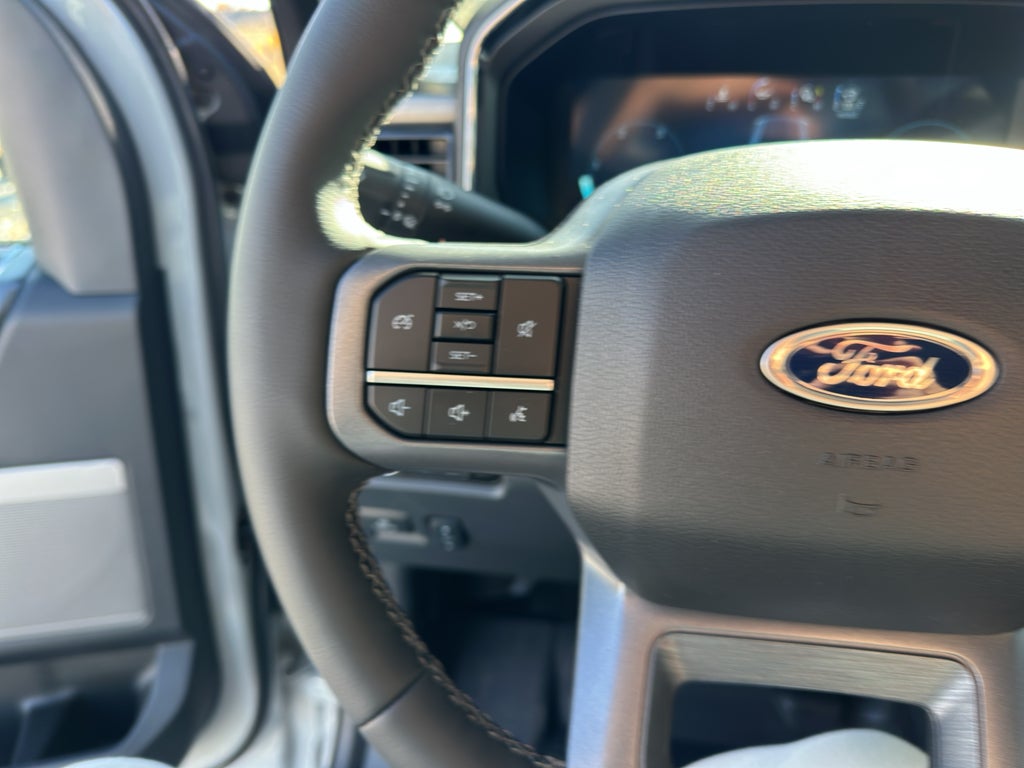 2026 Ford F-350 F-350® Lariat®