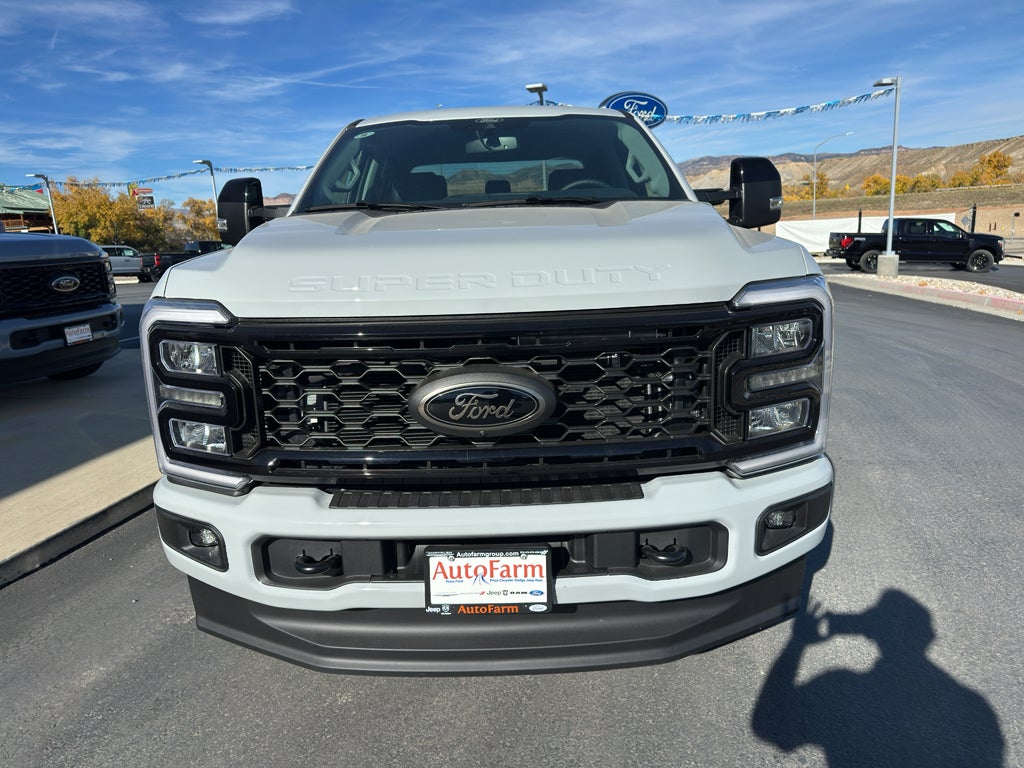 2026 Ford F-350 F-350® Lariat®