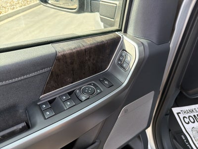 2027 Ford F-350 F-350® Lariat®
