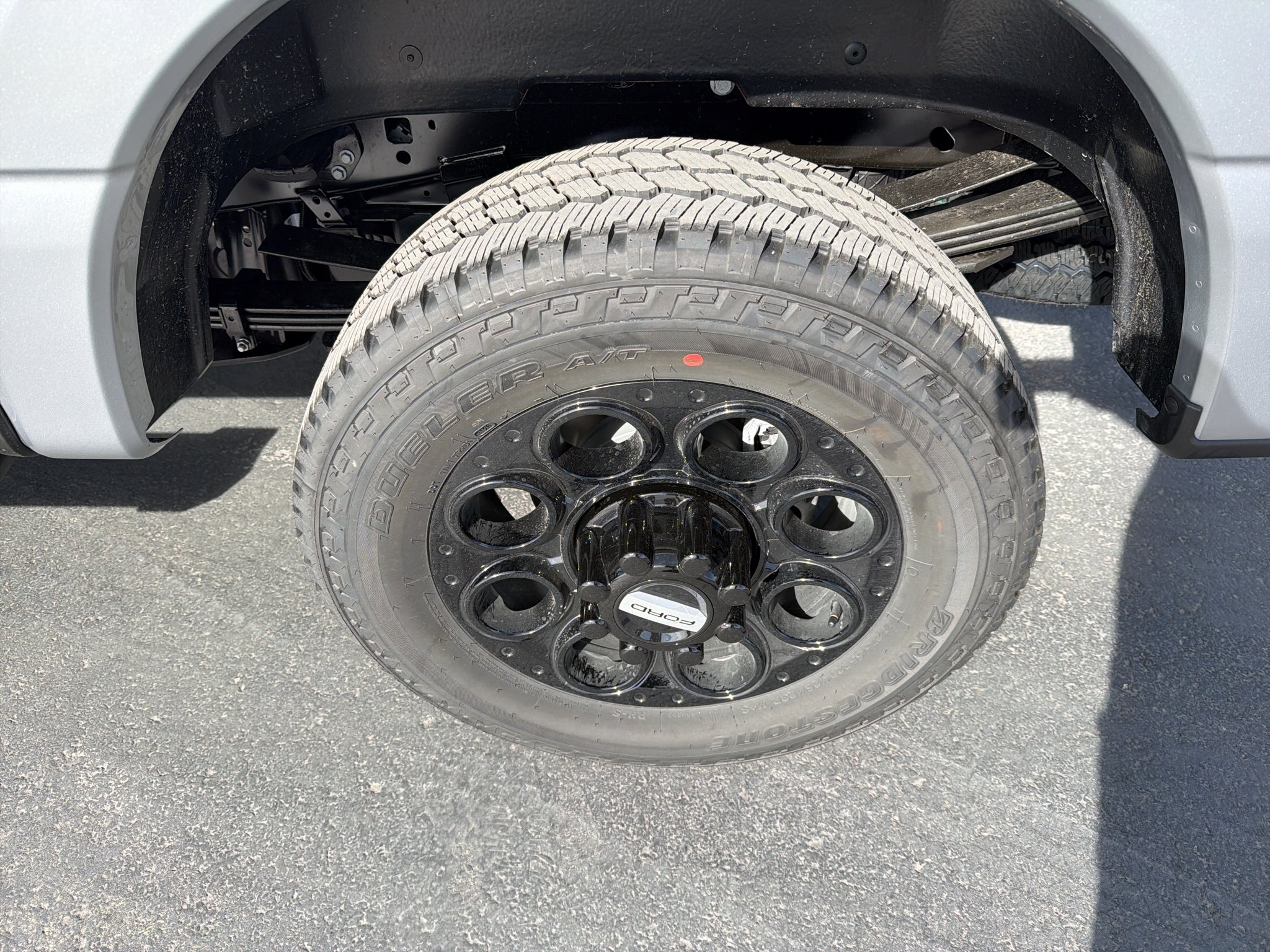2027 Ford F-350 F-350® Lariat®