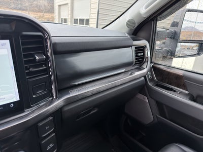 2024 Ford F-350 LARIAT