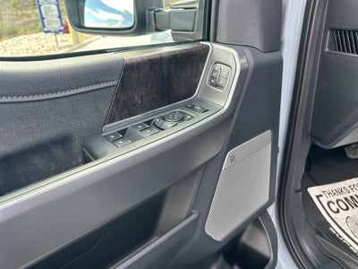 2027 Ford F-350 F-350® Lariat®
