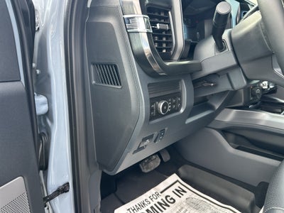 2027 Ford F-350 F-350® Lariat®
