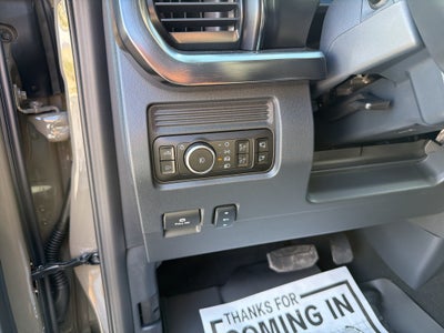 2027 Ford F-350 F-350® Lariat®