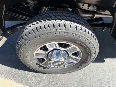 2027 Ford F-350 F-350® Lariat®