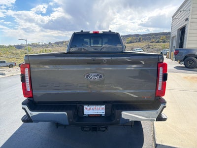 2027 Ford F-350 F-350® Lariat®