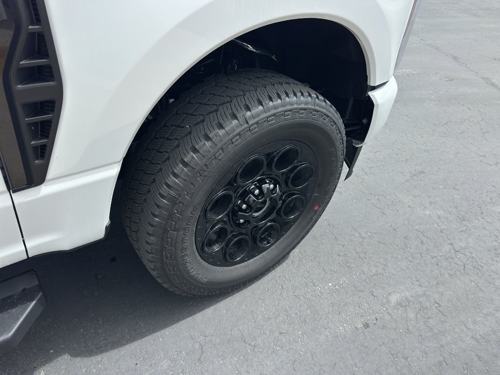 2026 Ford F-350 F-350® Lariat®