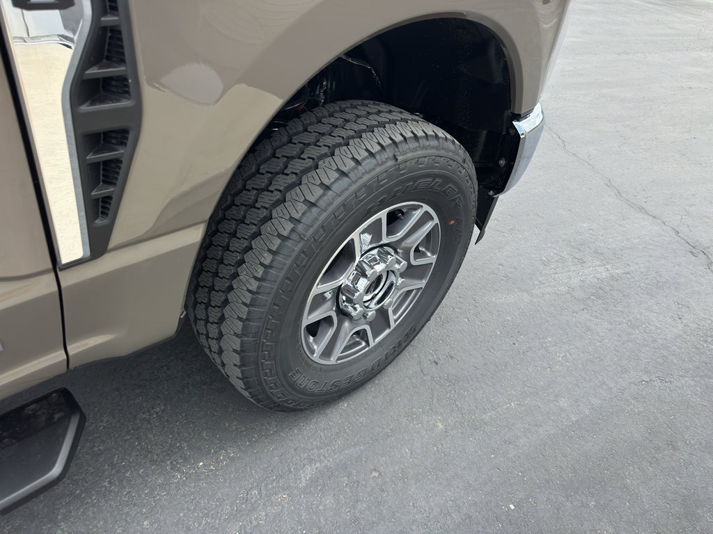 2026 Ford F-350 F-350® Lariat®