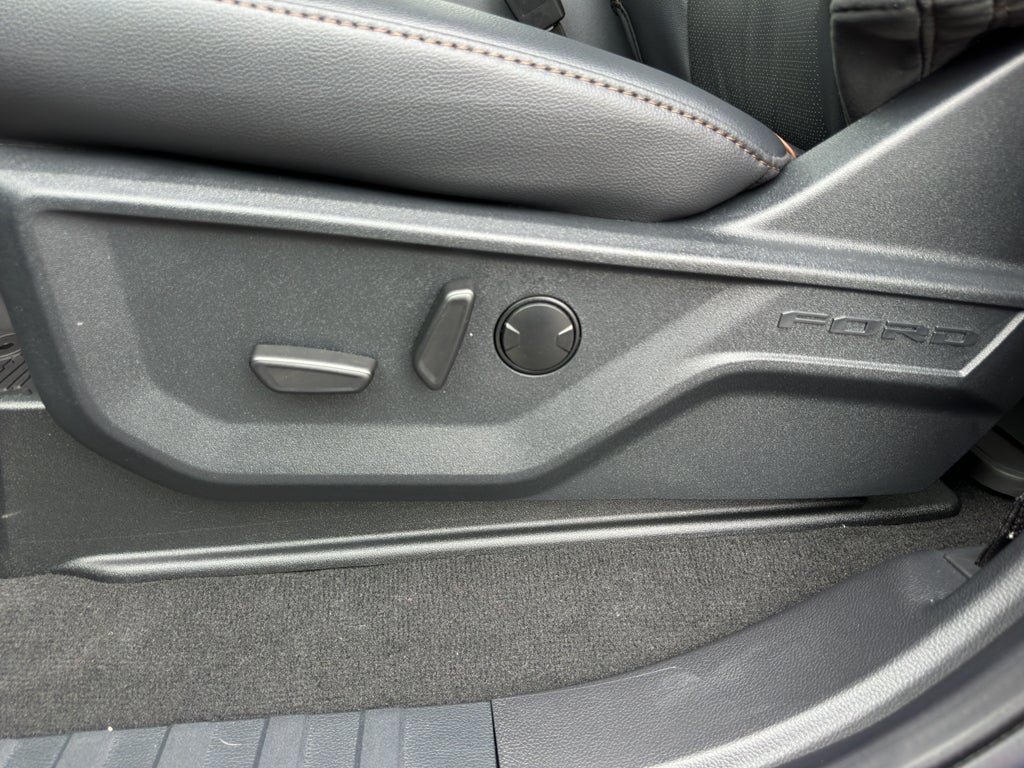 2025 Ford F-350 F-350® Lariat®