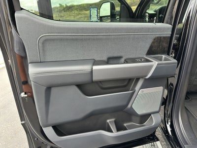 2025 Ford F-350 F-350® Lariat®