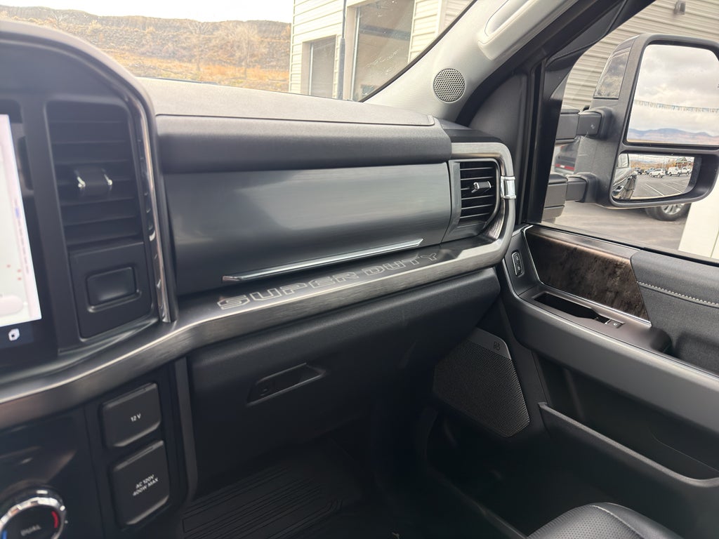 2024 Ford F-350 LARIAT