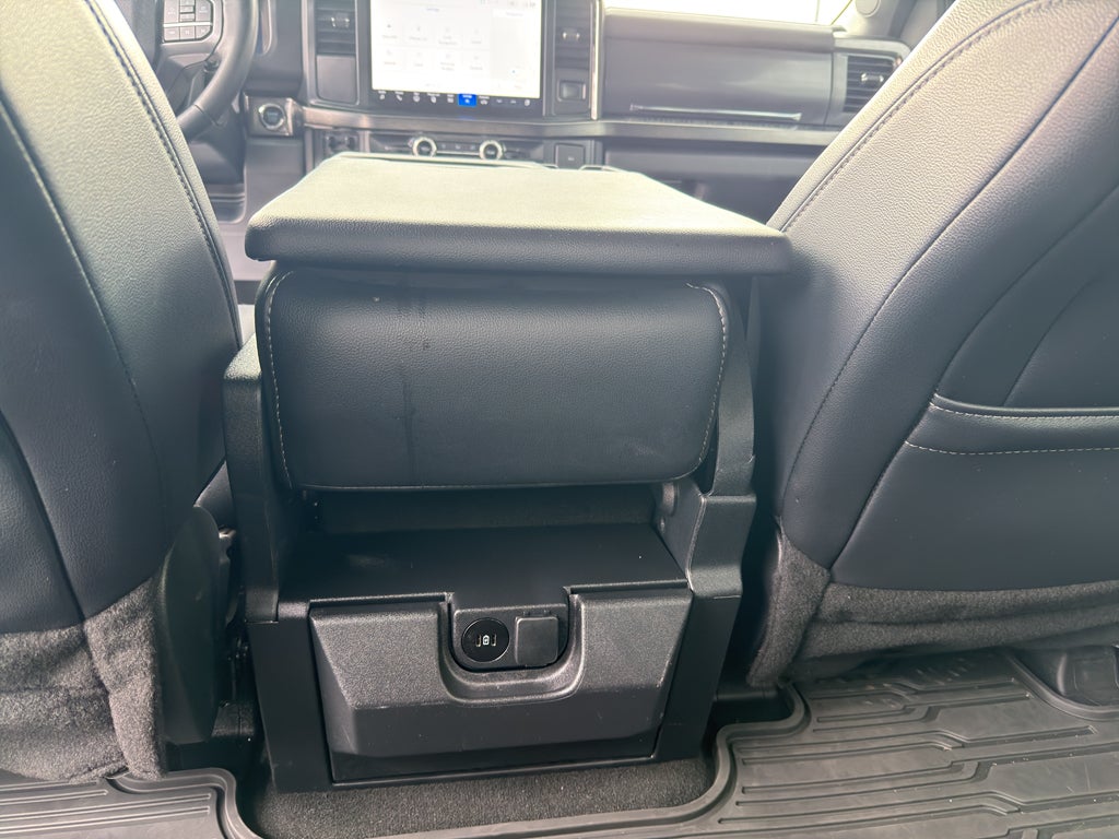 2024 Ford F-350 LARIAT