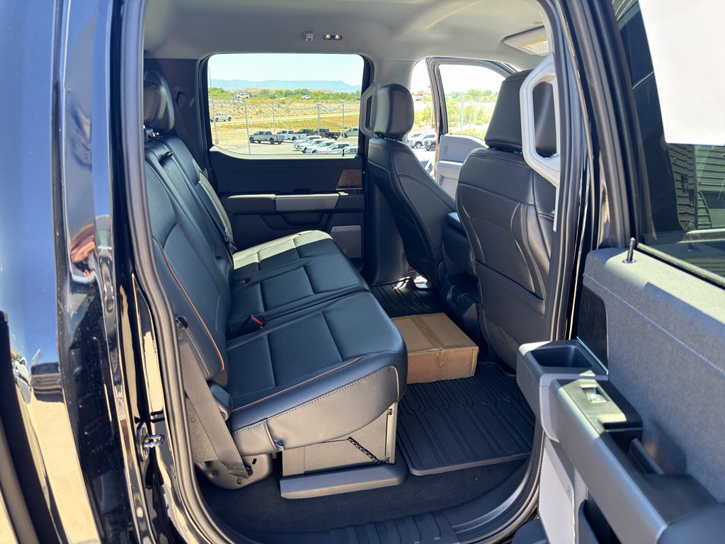 2026 Ford F-350 F-350® Lariat®