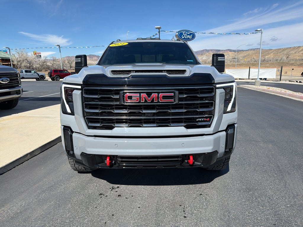 2024 GMC Sierra AT4