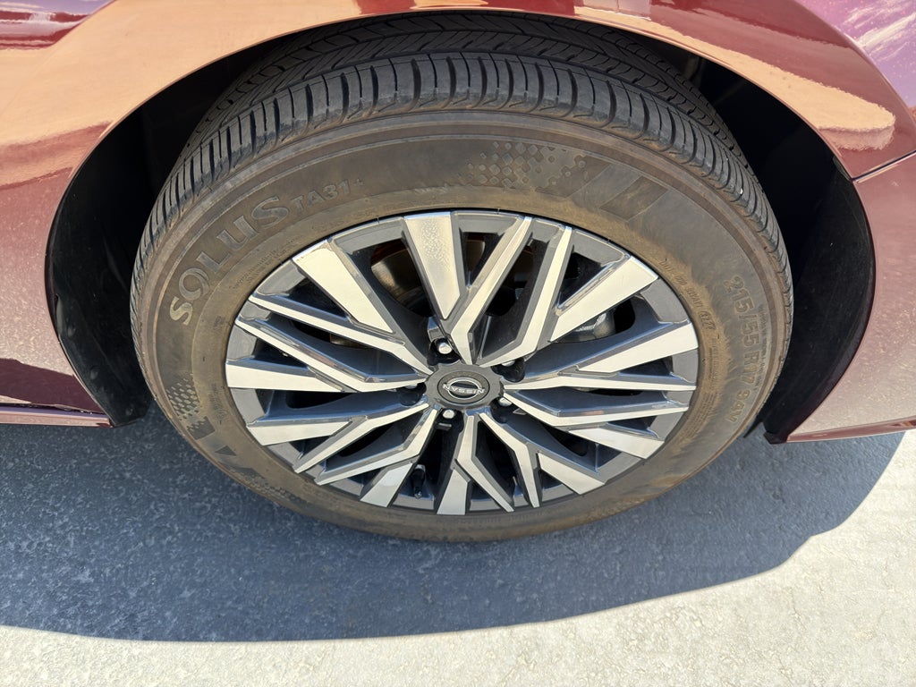 2025 Nissan Altima SV