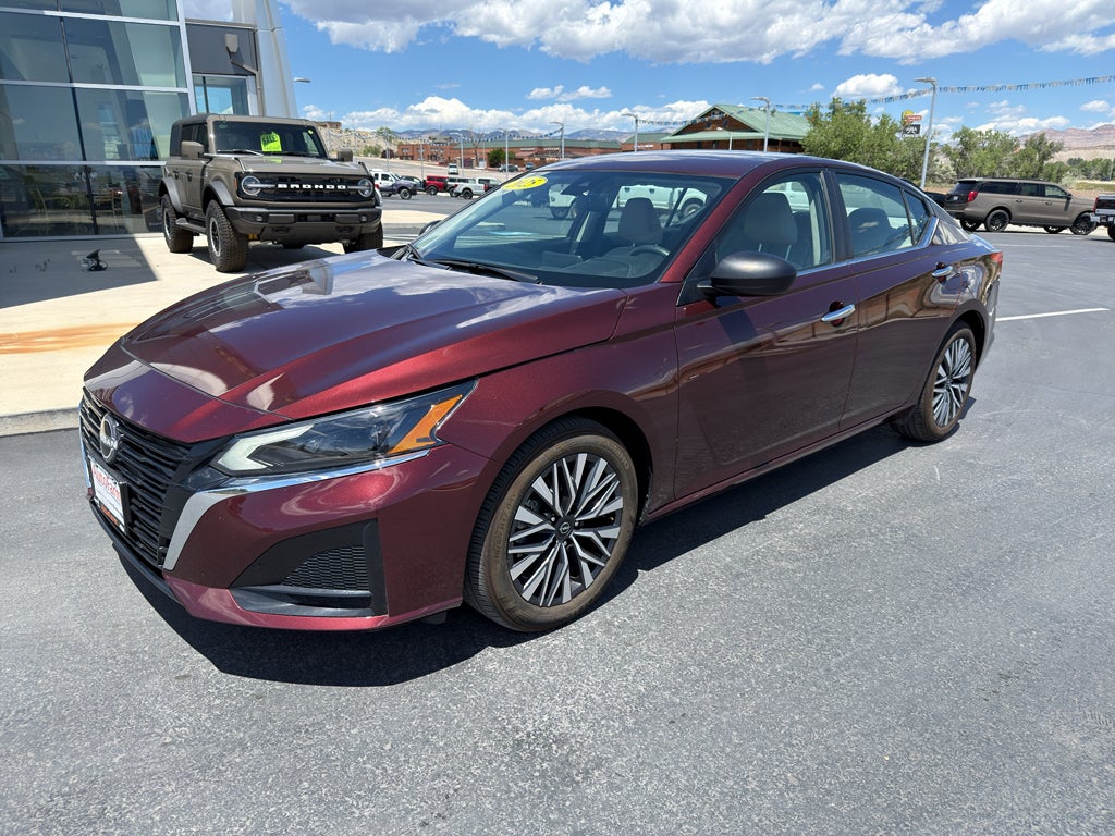 2025 Nissan Altima SV