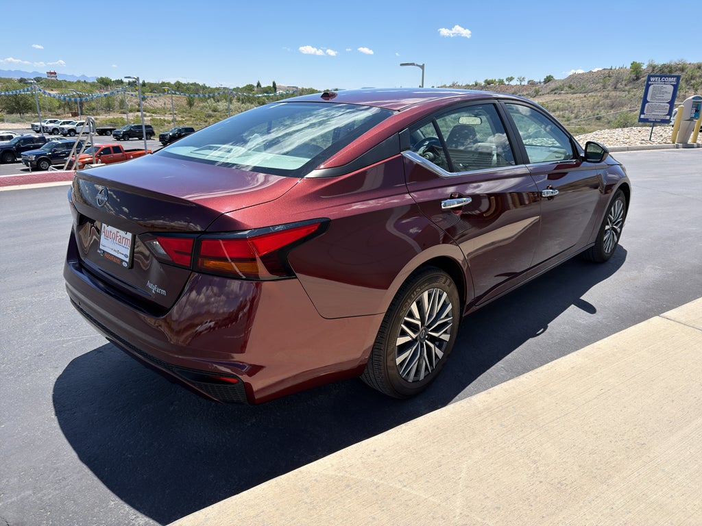 2025 Nissan Altima SV