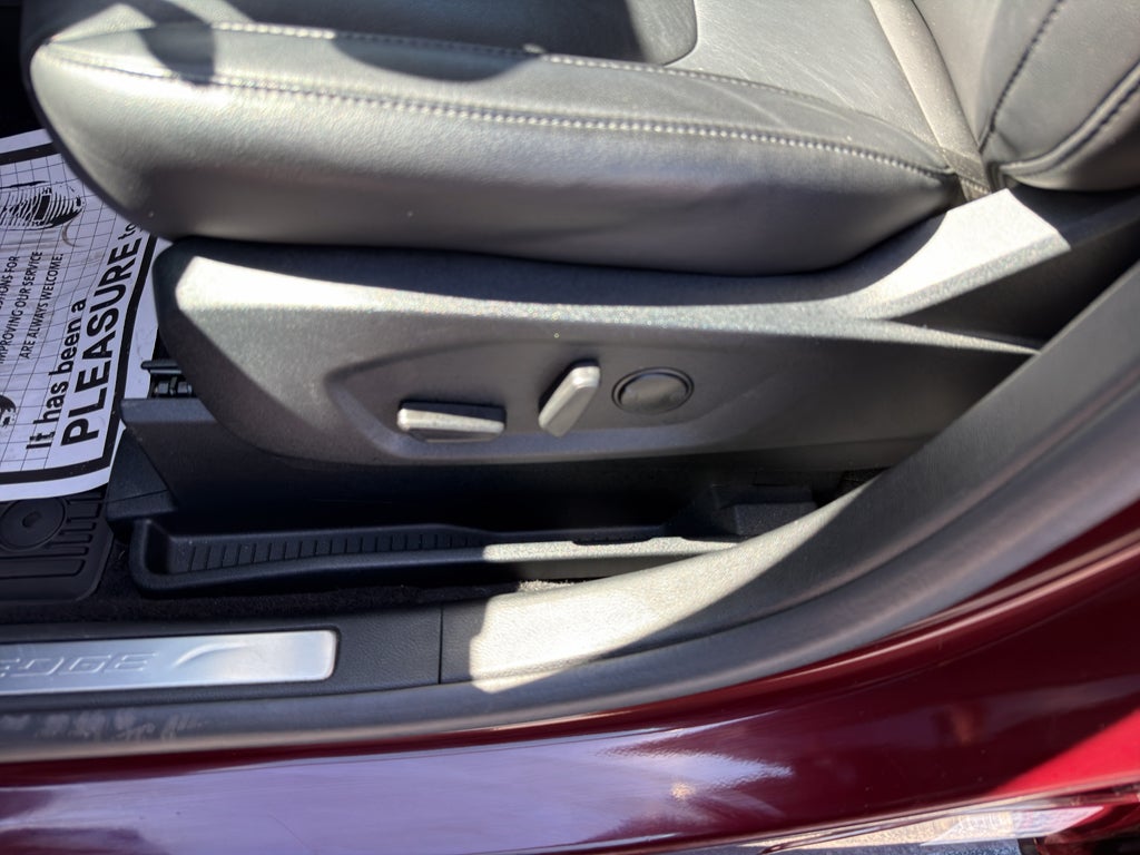 2021 Ford Edge Titanium