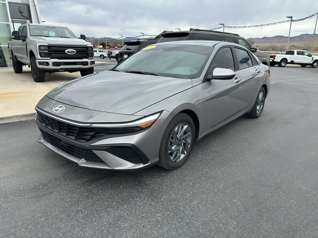2024 Hyundai Elantra SEL