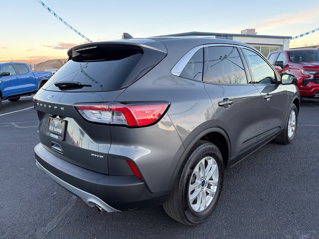 2022 Ford Escape SE