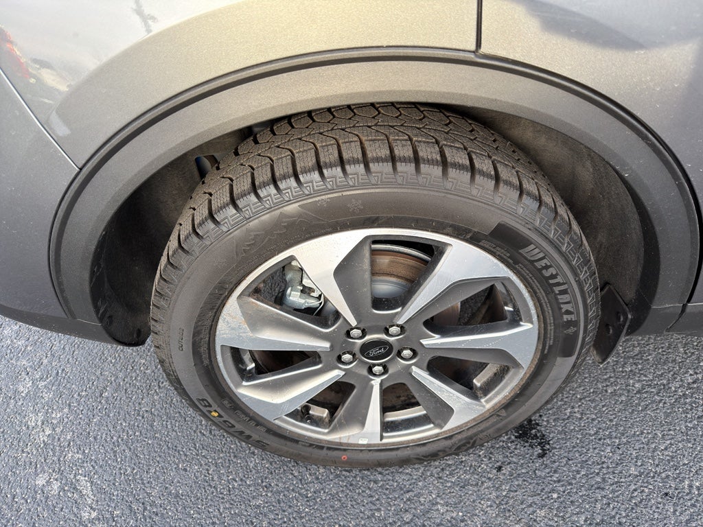 2025 Ford Escape Platinum