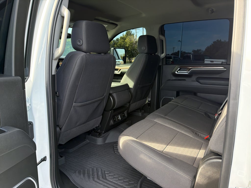 2026 Chevrolet Silverado LT