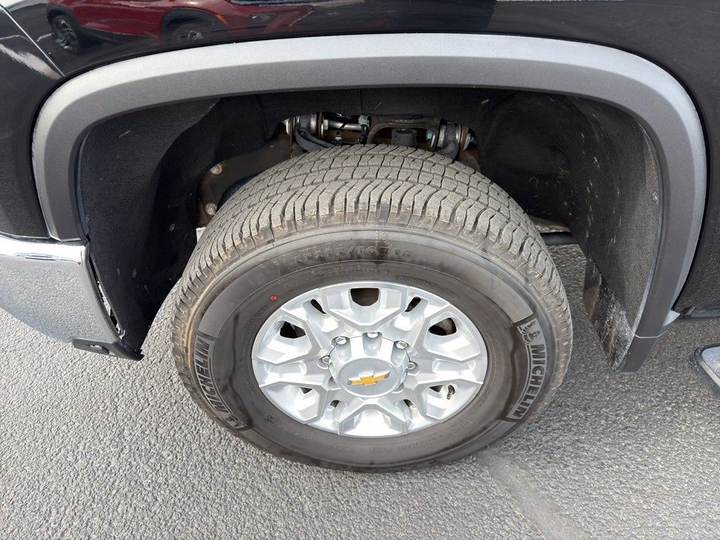 2025 Chevrolet Silverado LTZ