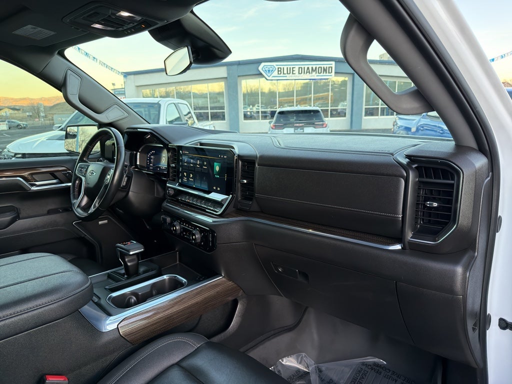 2024 Chevrolet Silverado RST