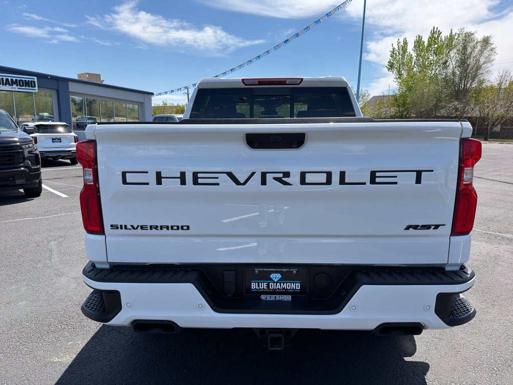 2024 Chevrolet Silverado RST